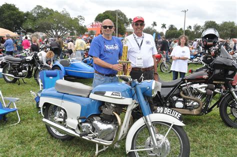 Dania Beach Vintage Motorcycle Show • Dania Beach, FL .
